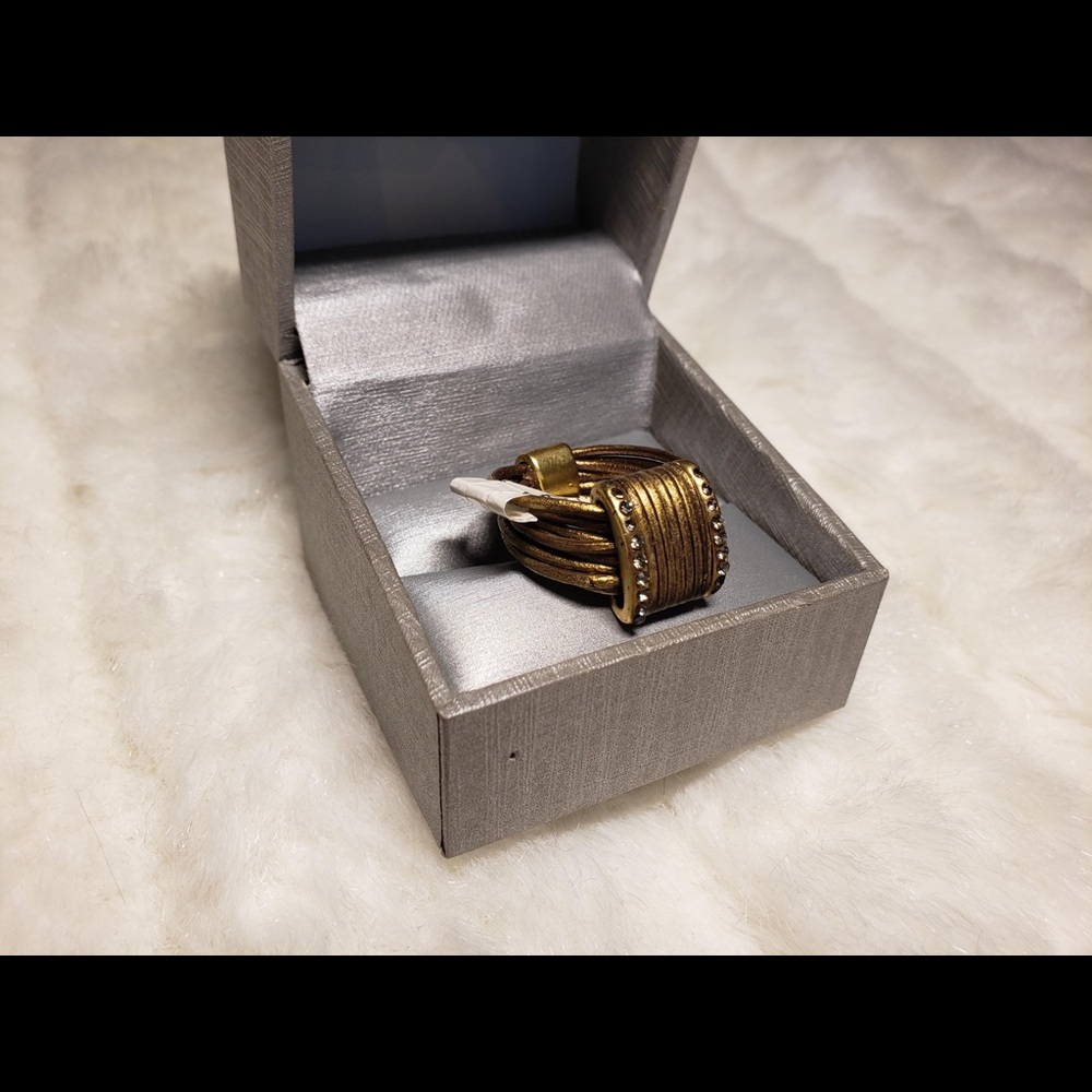 Gold Color Rope Wire Adjustable Crystal Ring - Picture 2 of 4